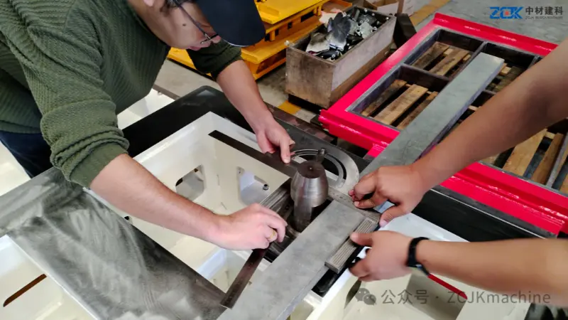 ZCJK সৌদি ক্লায়েন্টকে উচ্চ-নির্ভুল কাস্টম মোল্ড সরবরাহ করে